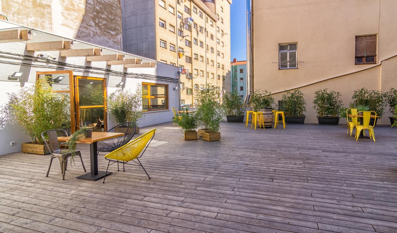 Egunon Bilbao Hostel Exterior foto